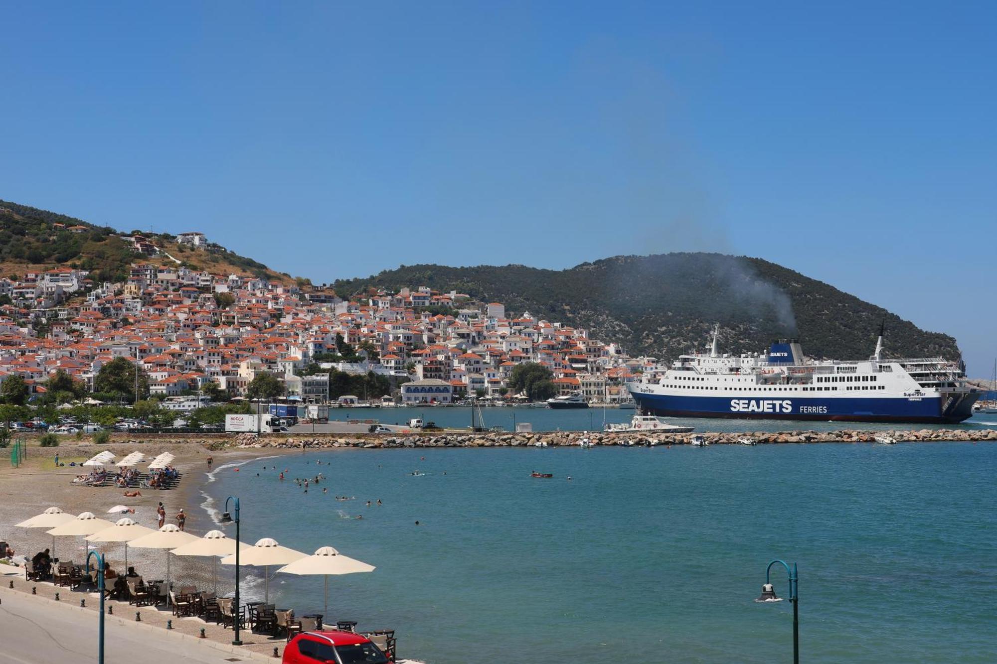 Mamma Mia Hotel Skopelos Town Exterior photo