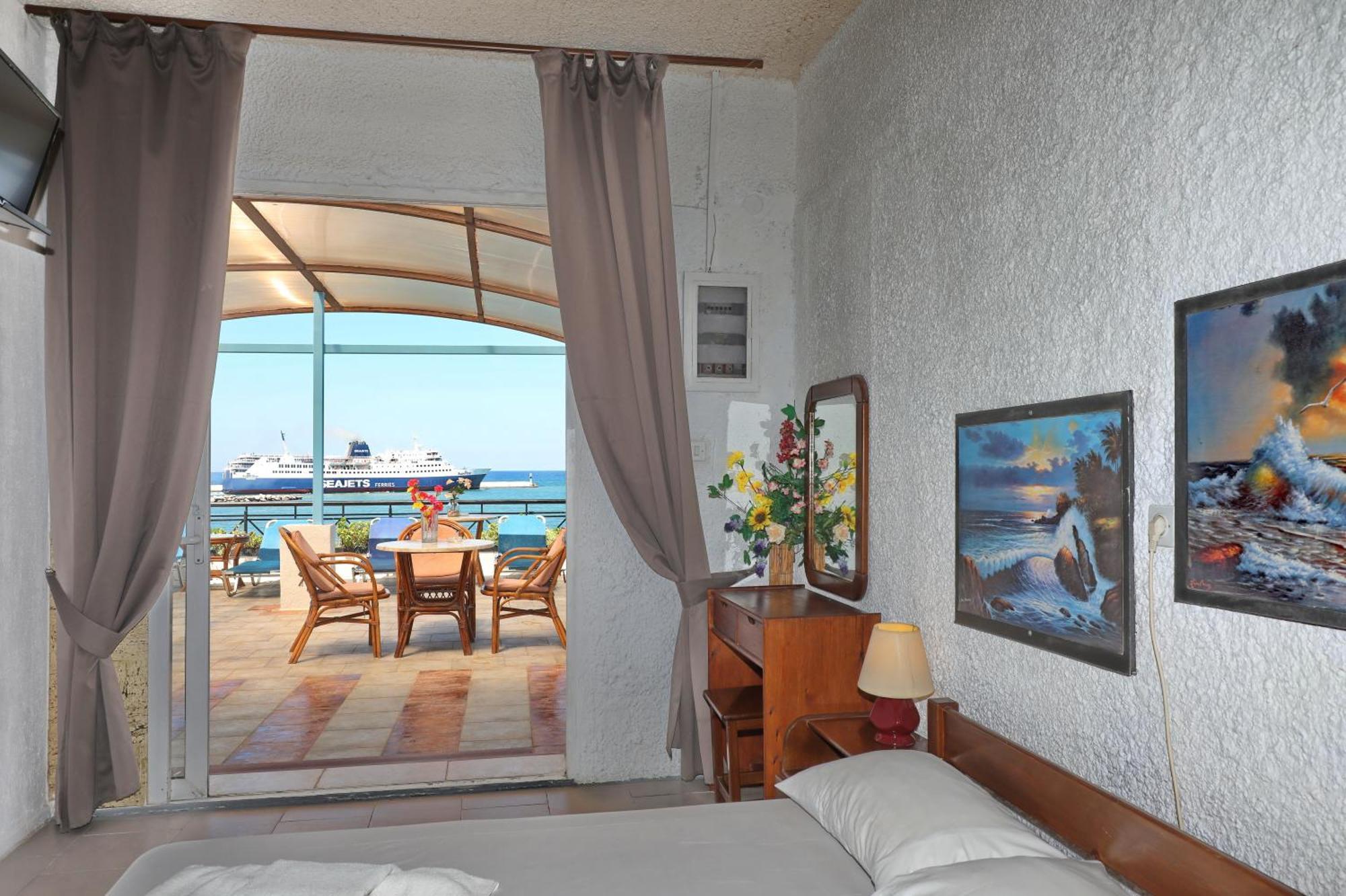 Mamma Mia Hotel Skopelos Town Exterior photo