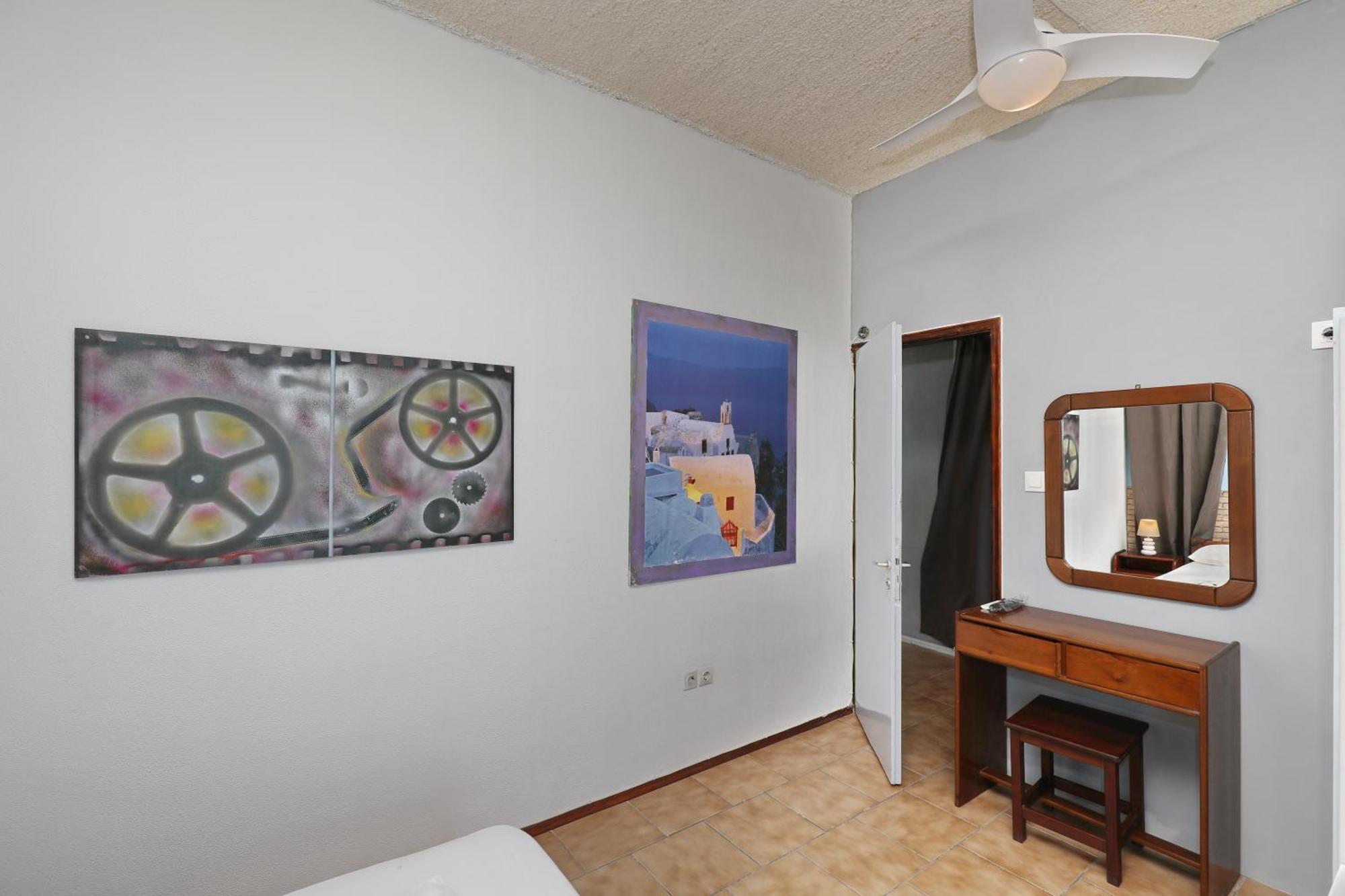 Mamma Mia Hotel Skopelos Town Exterior photo