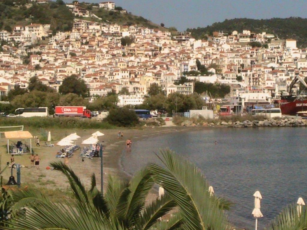 Mamma Mia Hotel Skopelos Town Exterior photo